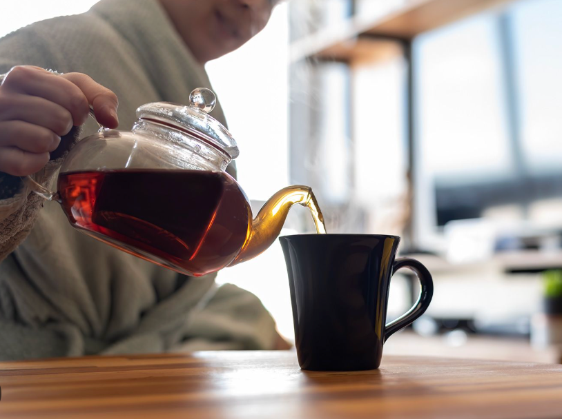 Does tea actually hydrate you? Yes and no...